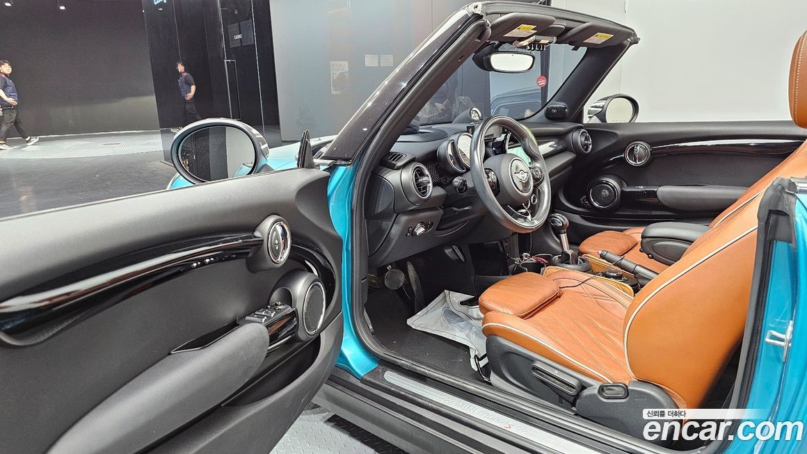 Mini Cooper Convertible 2018