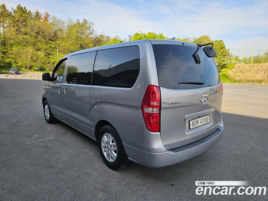 Hyundai Starex 2021