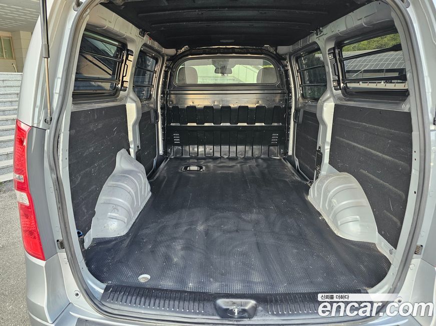 Hyundai Starex 2021
