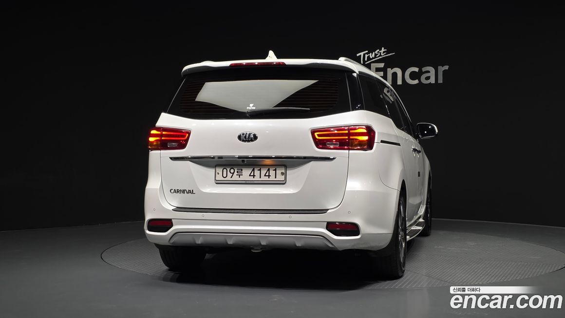 Kia Canival 2019