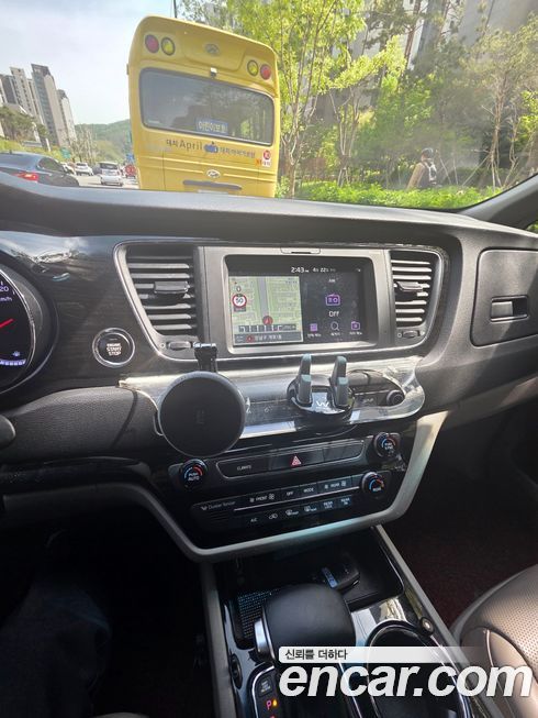 Kia Canival 2019