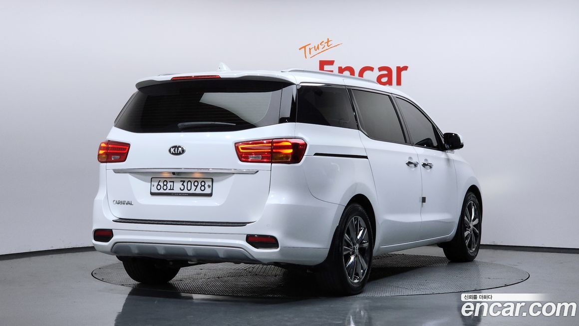 Kia Canival 2019