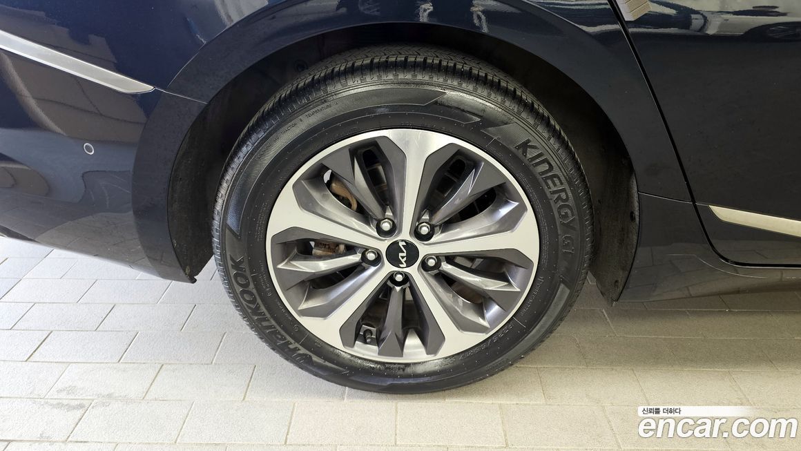 Kia K8 2023
