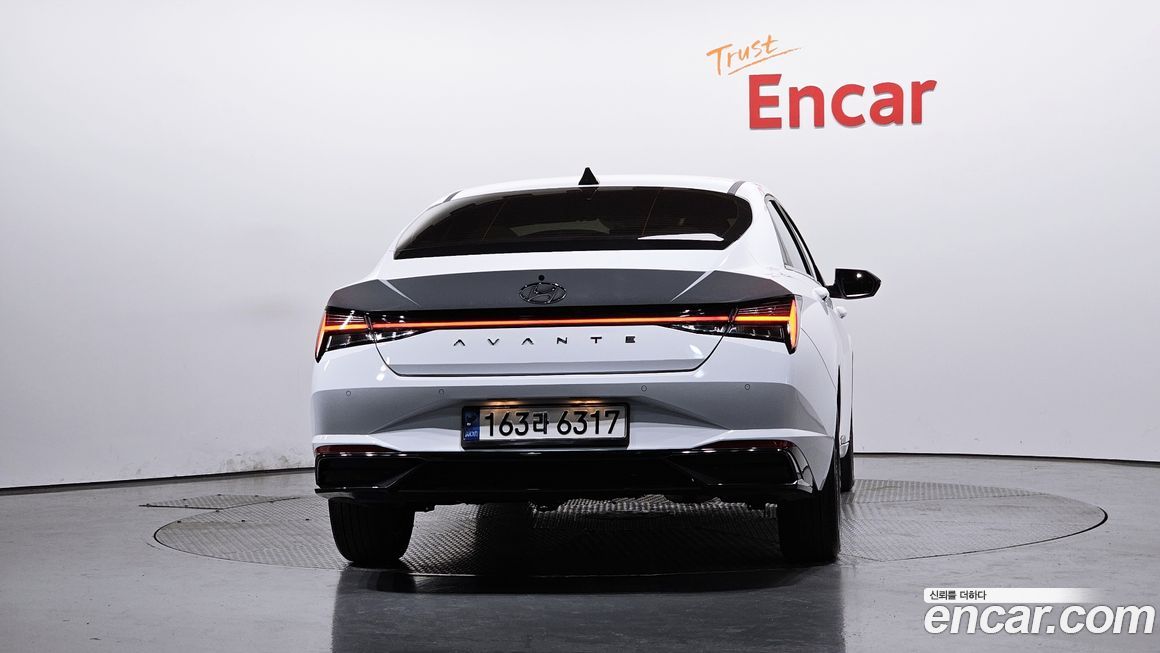 Hyundai AVANTE 2021