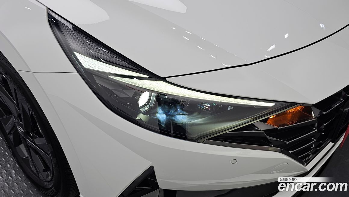 Hyundai AVANTE 2021