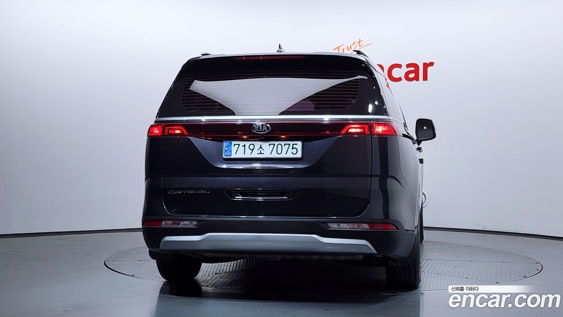 Kia Canival 2021