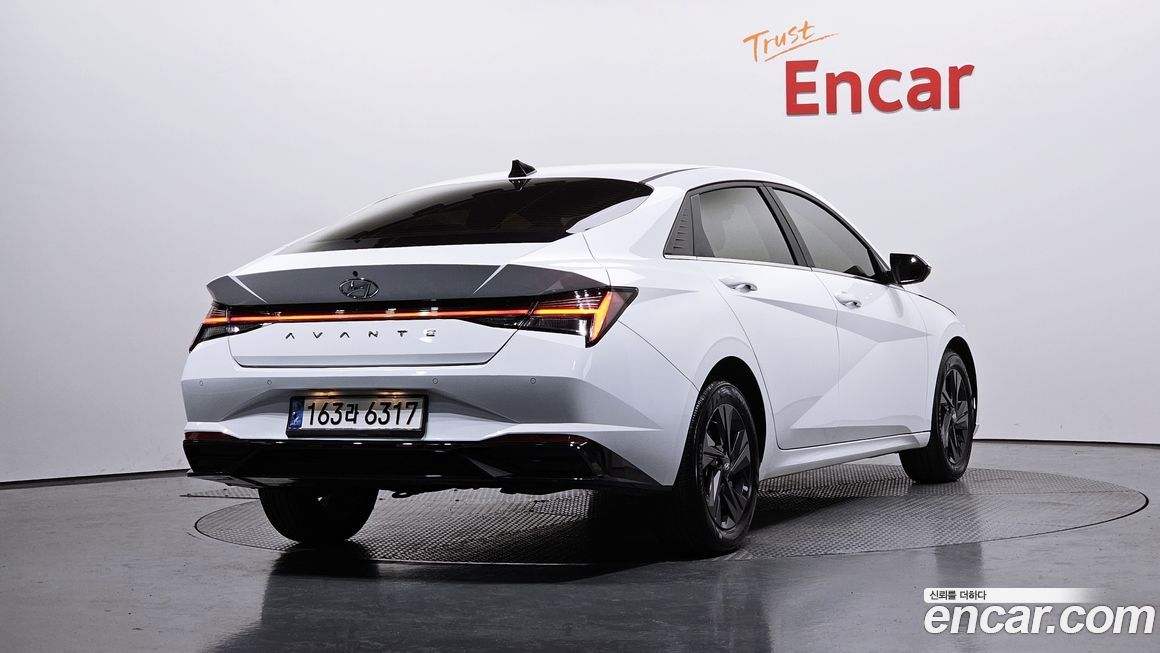 Hyundai AVANTE 2021