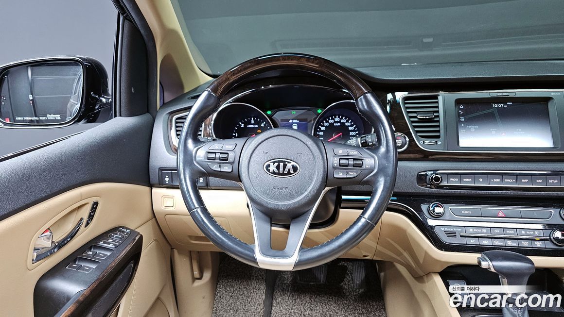 Kia Canival 2019