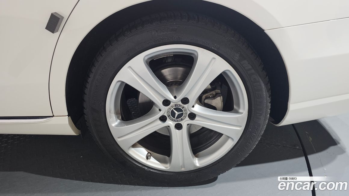 Mercedes-Benz E-Class 2017