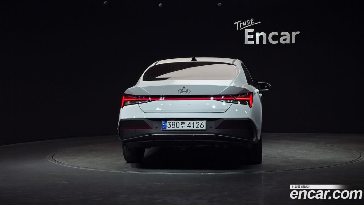 Hyundai AVANTE 2024