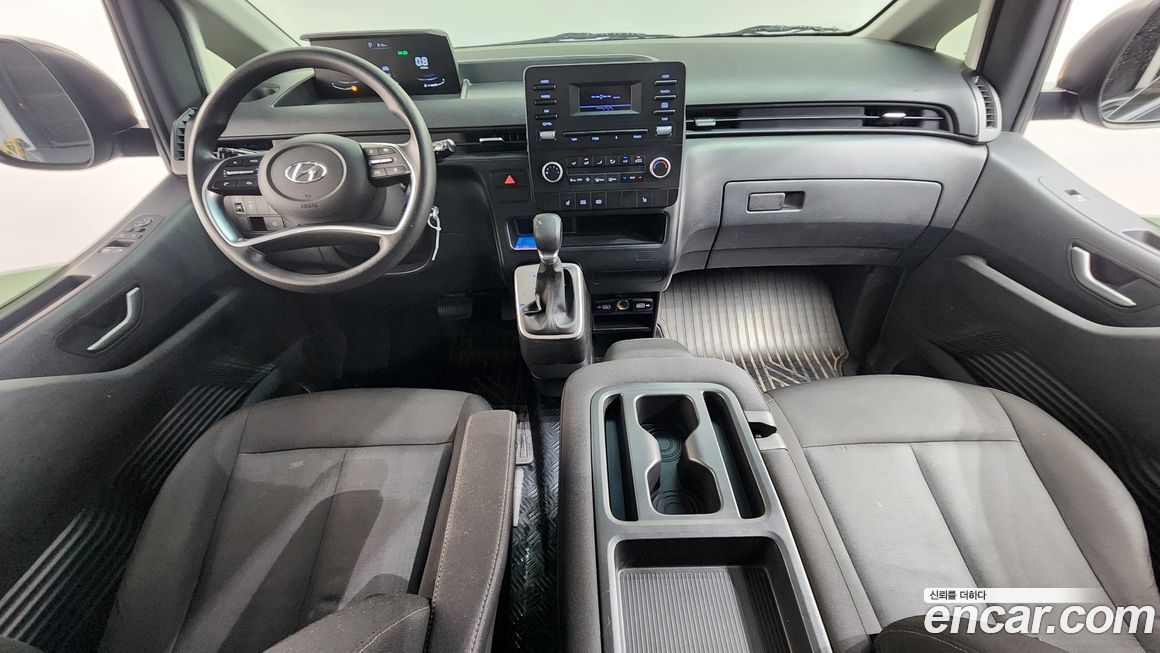 Hyundai Staria 2023