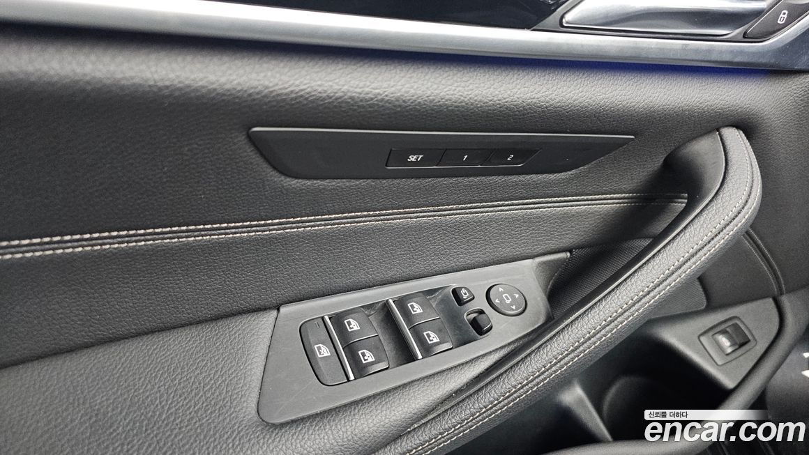 BMW 5-Series 2020