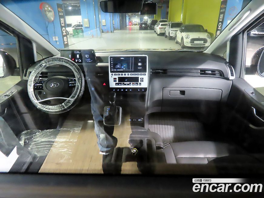 Hyundai Staria 2022