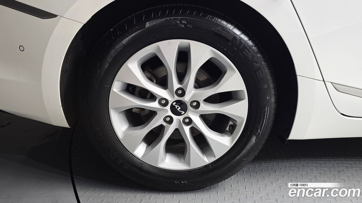 Kia K8 2023