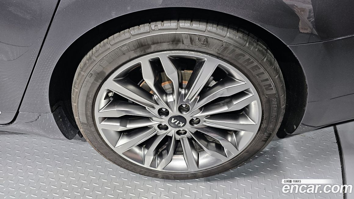 Kia K7 2020
