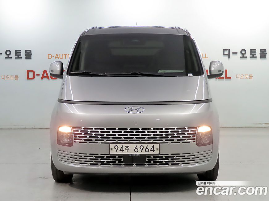 Hyundai Staria 2022
