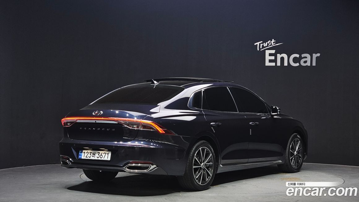 Hyundai Grandeur 2022