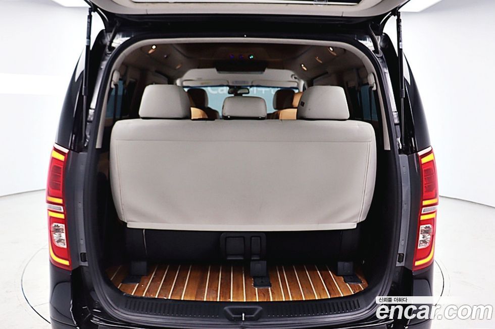 Hyundai Starex 2019