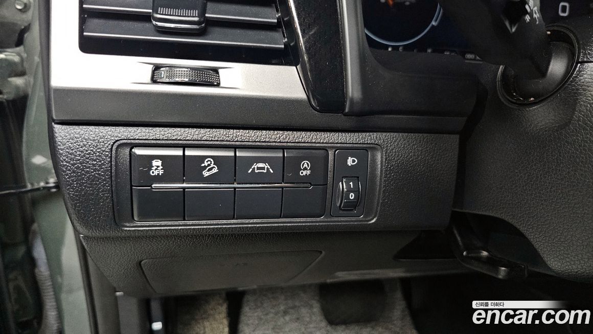 KG_Mobility_Ssangyong Rexton 2023