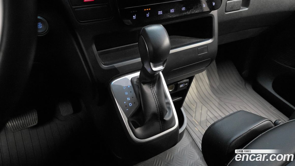 Hyundai Staria 2023