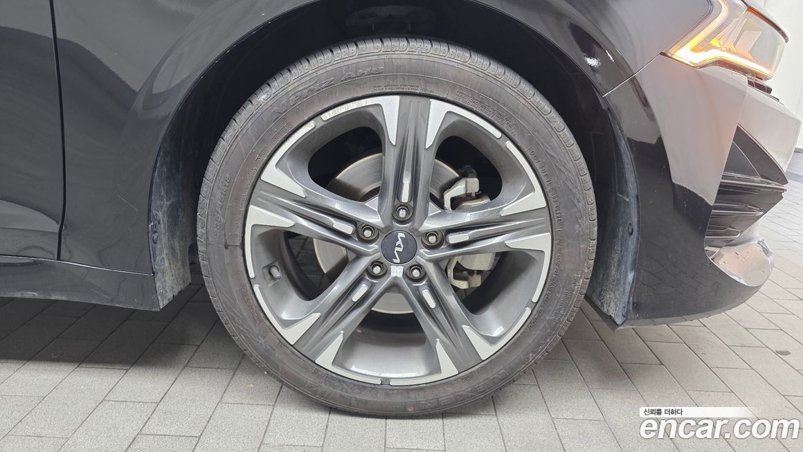 Kia K5 2023