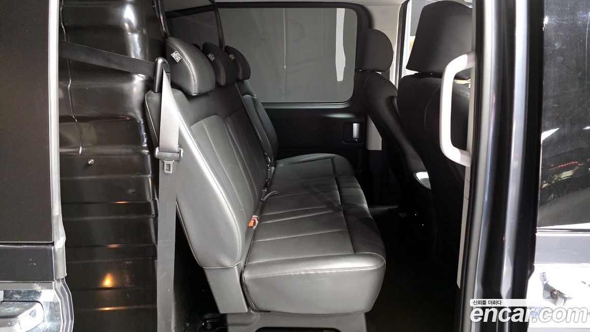 Hyundai Staria 2022