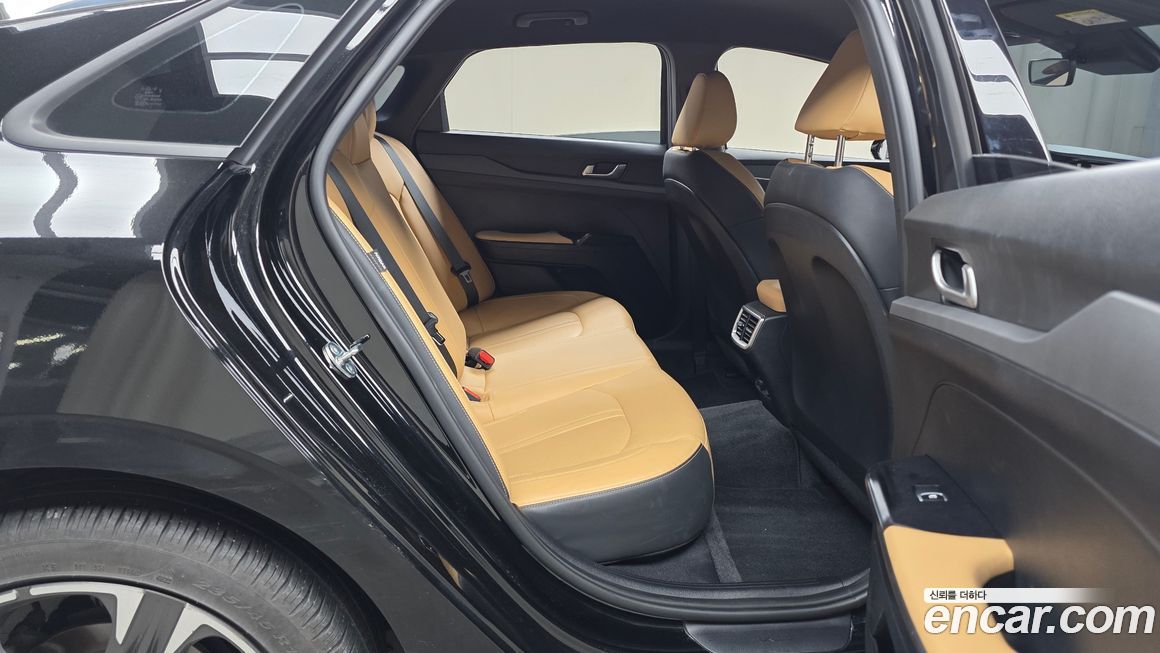 Kia K5 2023