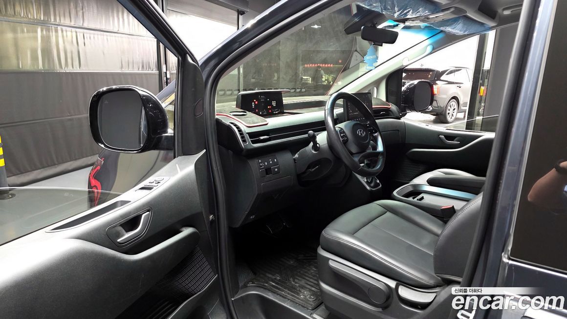 Hyundai Staria 2022