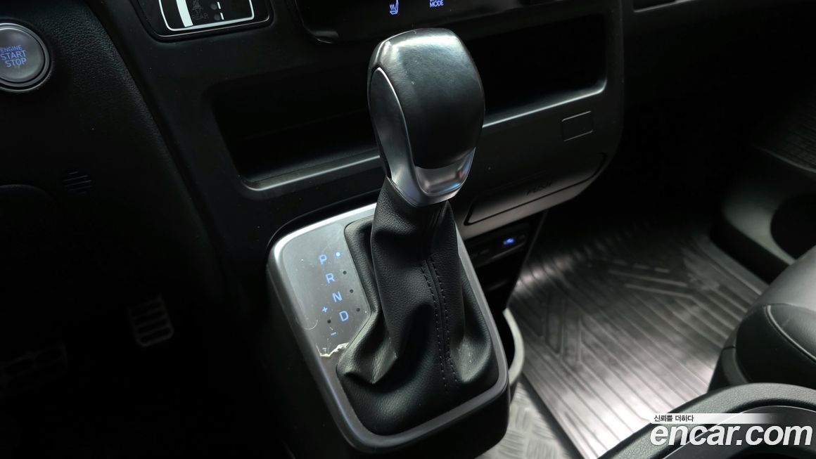 Hyundai Staria 2022