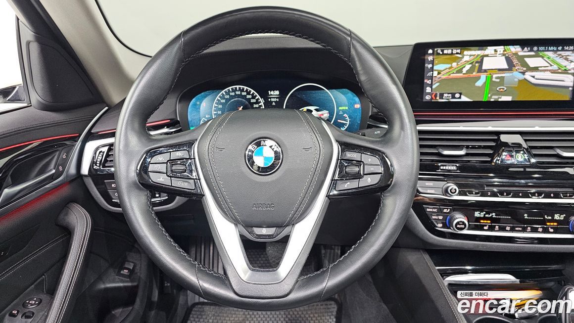 BMW 5-Series 2019