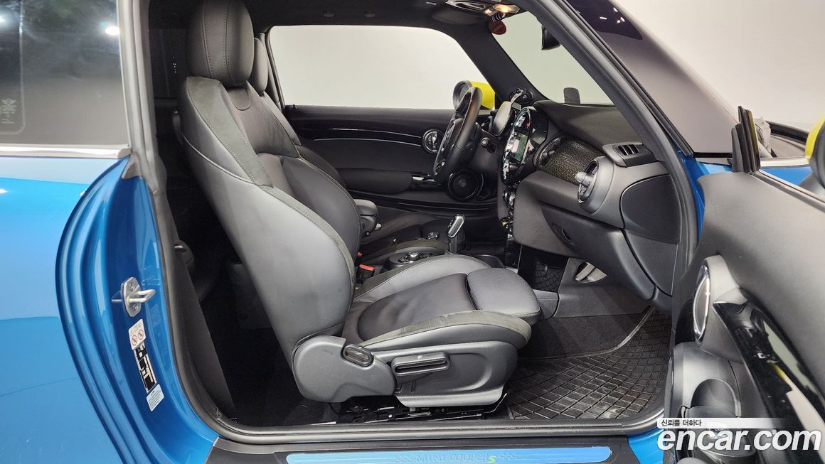 Mini Cooper 2024