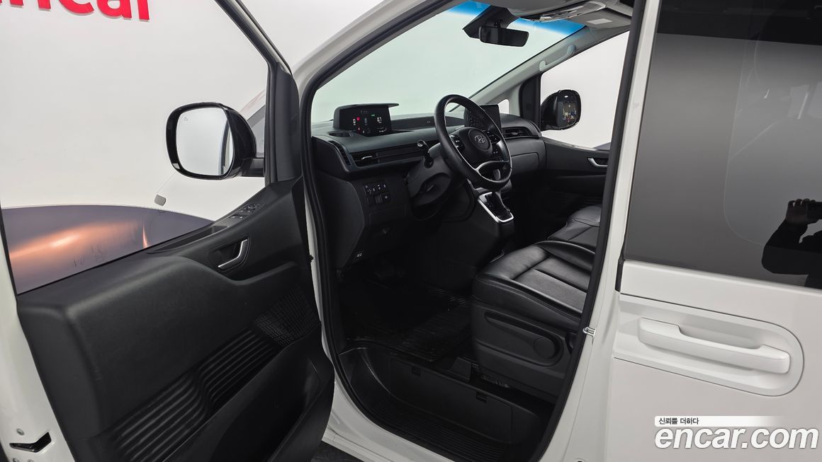 Hyundai Staria 2022