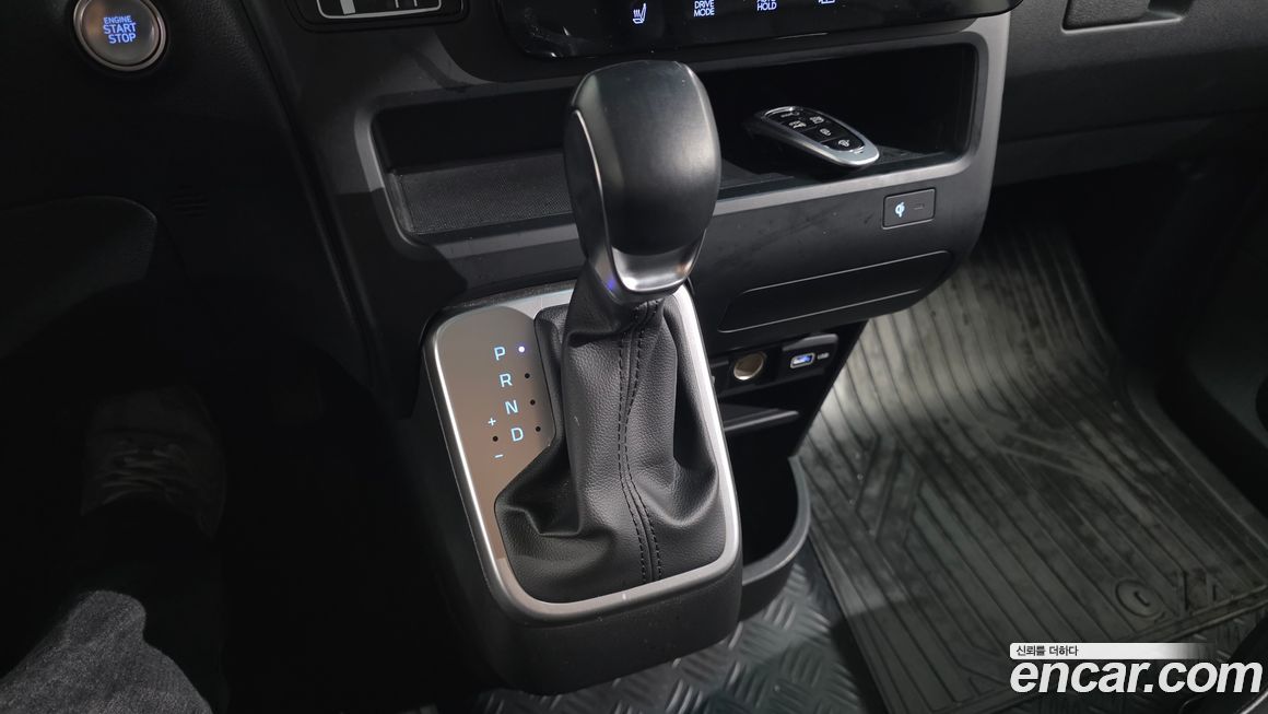 Hyundai Staria 2022