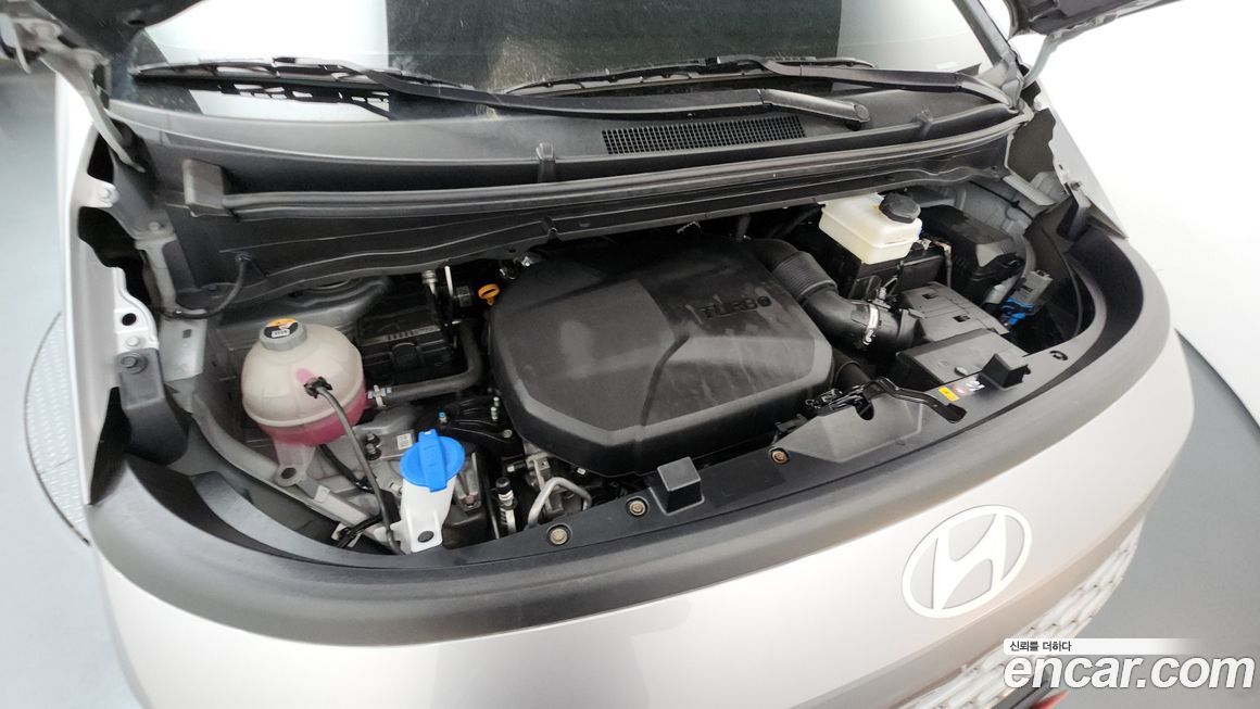 Hyundai Staria 2025