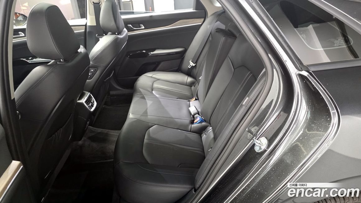 Kia K5 2023