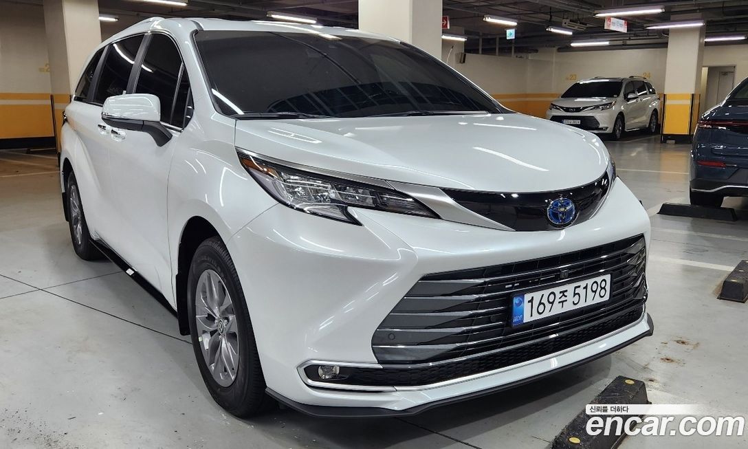 Toyota Sienna 2024