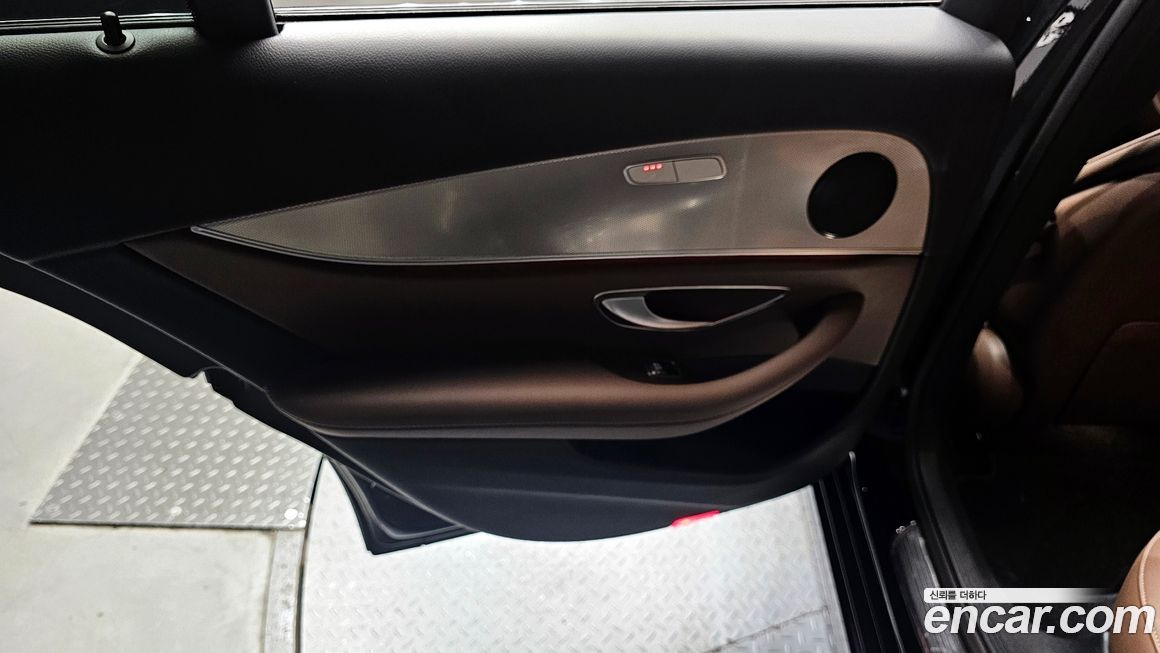 Mercedes-Benz E-Class 2020