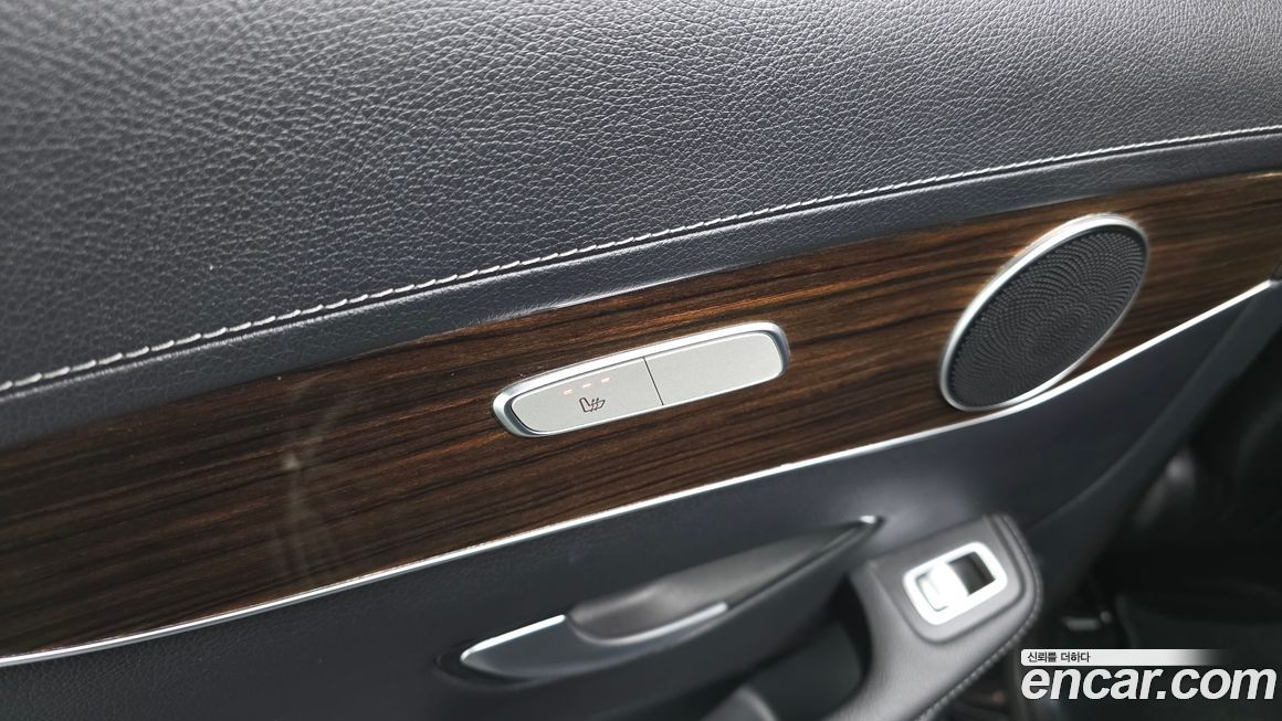 Mercedes-Benz GLC-Class 2020