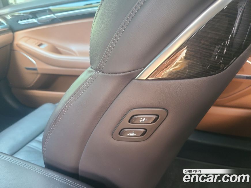 Genesis G90 2019