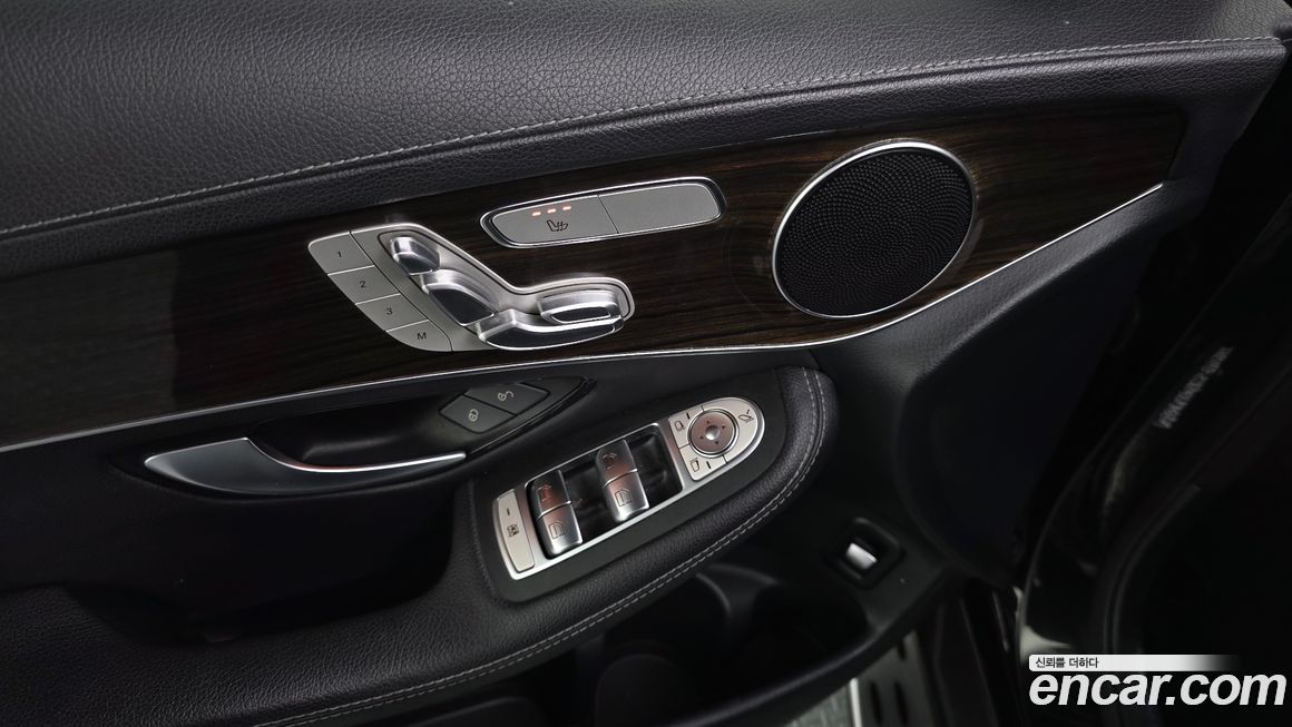 Mercedes-Benz GLC-Class 2020