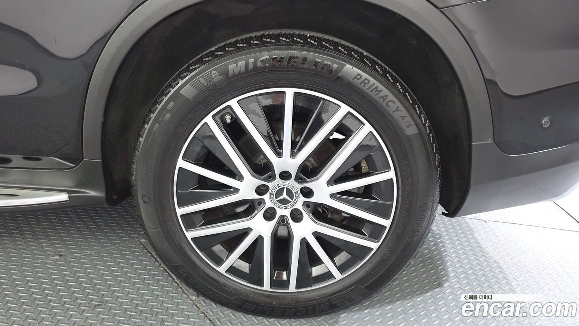 Mercedes-Benz GLC-Class 2020