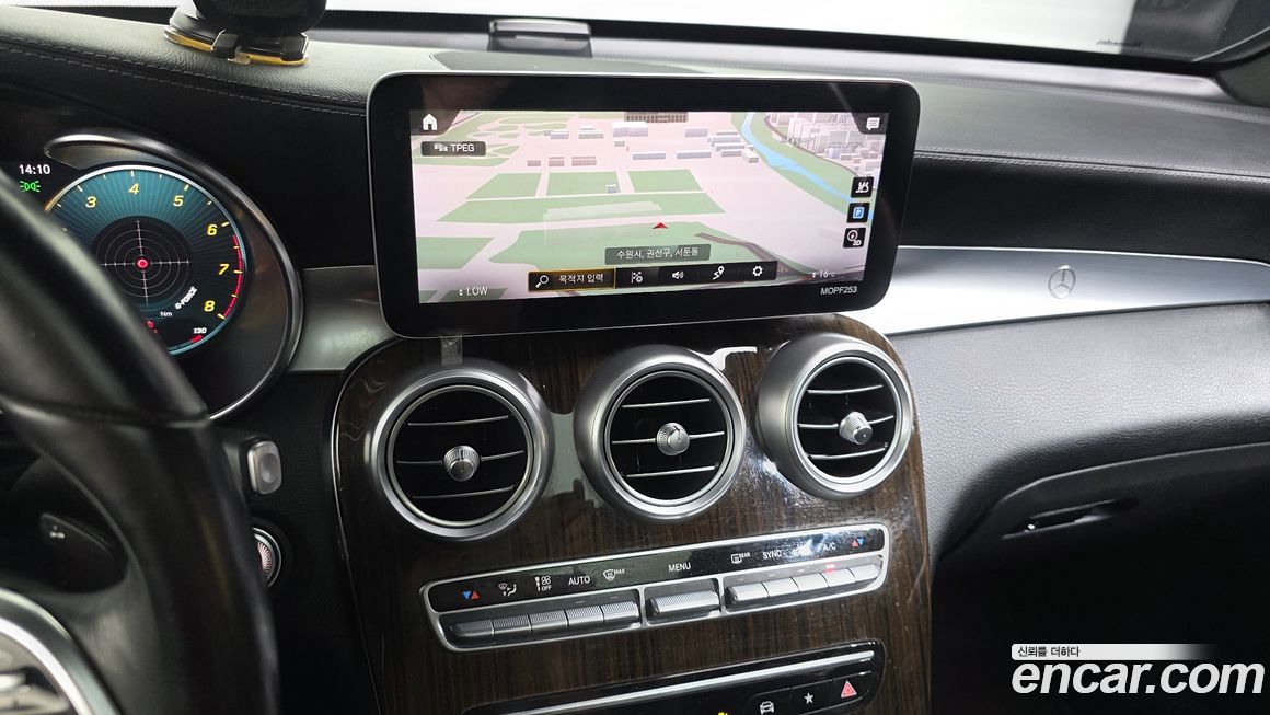 Mercedes-Benz GLC-Class 2020