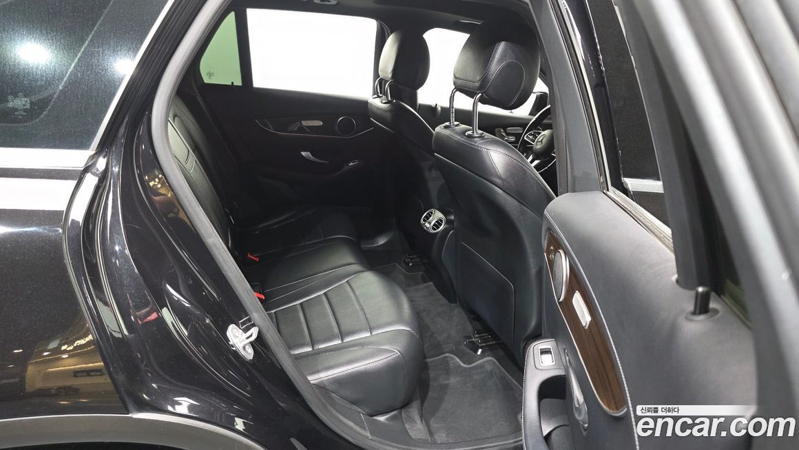 Mercedes-Benz GLC-Class 2020