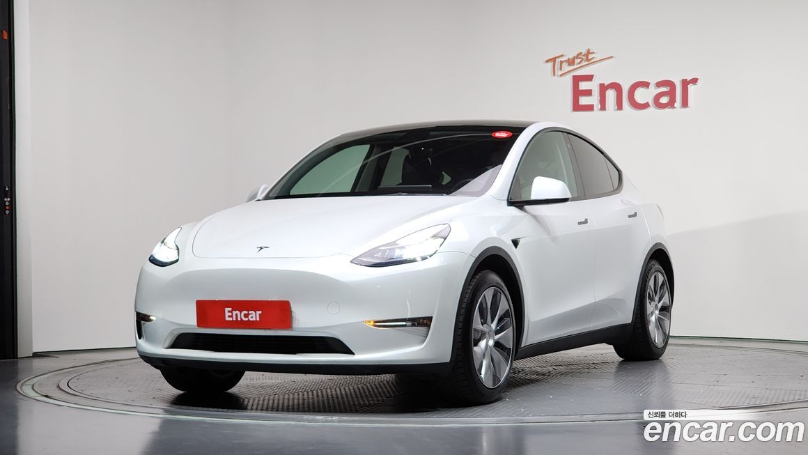Tesla Model Y 2021