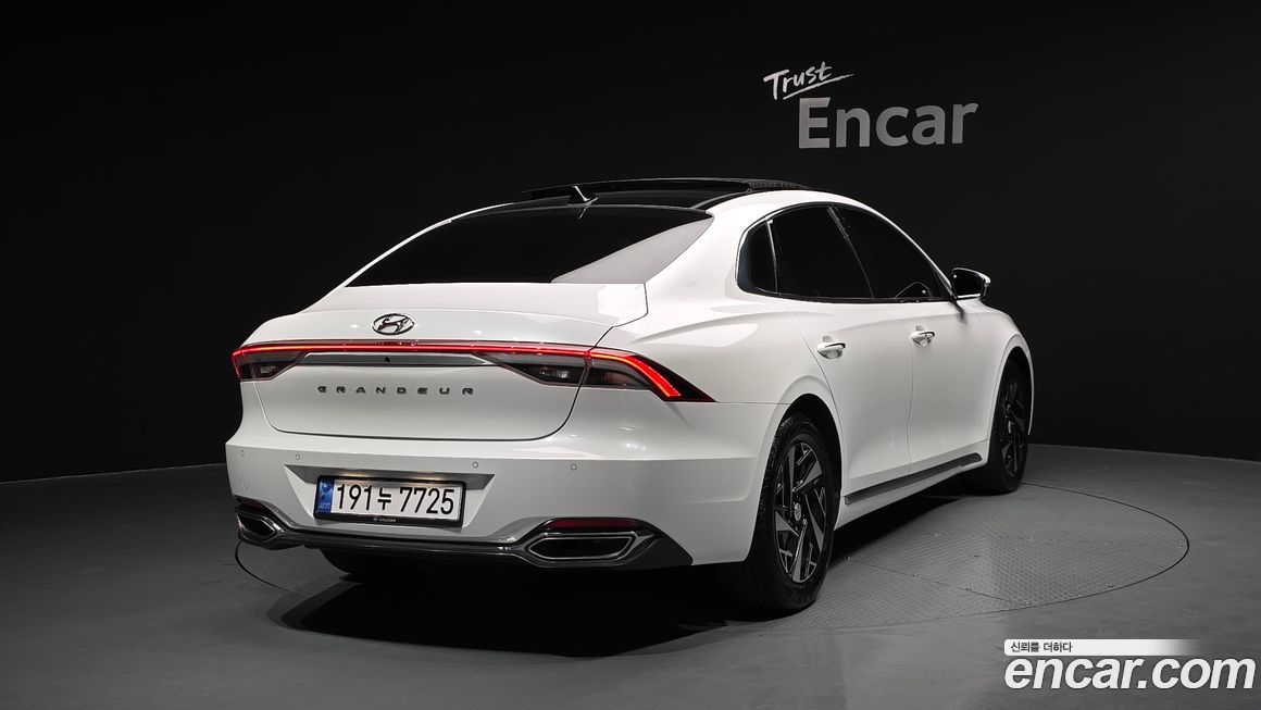 Hyundai Grandeur 2022