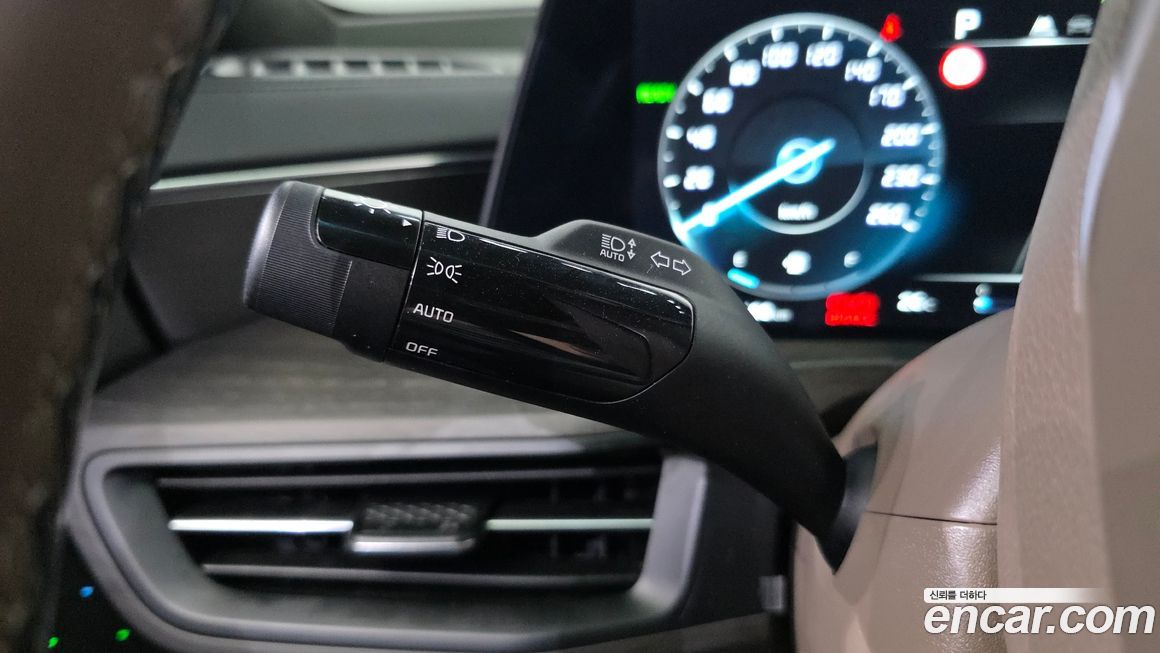 Kia K8 2023