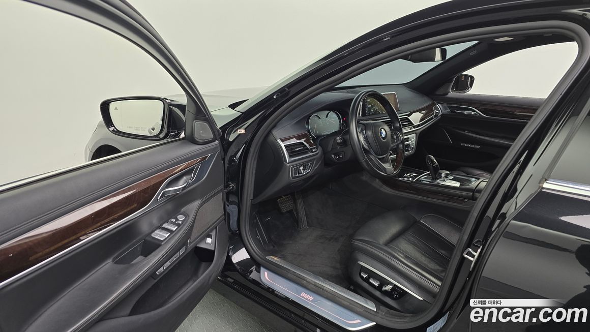 BMW 7-Series 2016