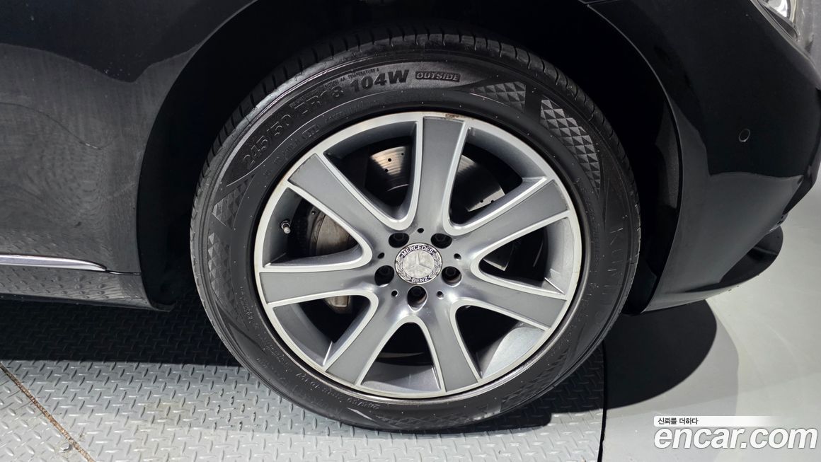 Mercedes-Benz S-Class 2015