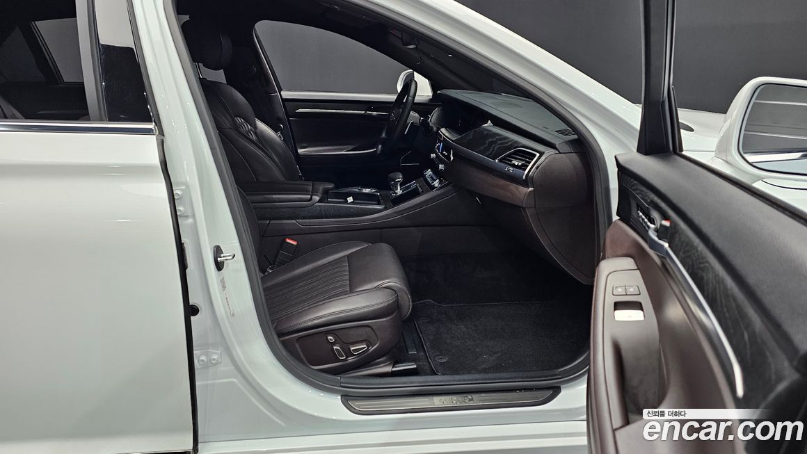 Genesis G90 2021