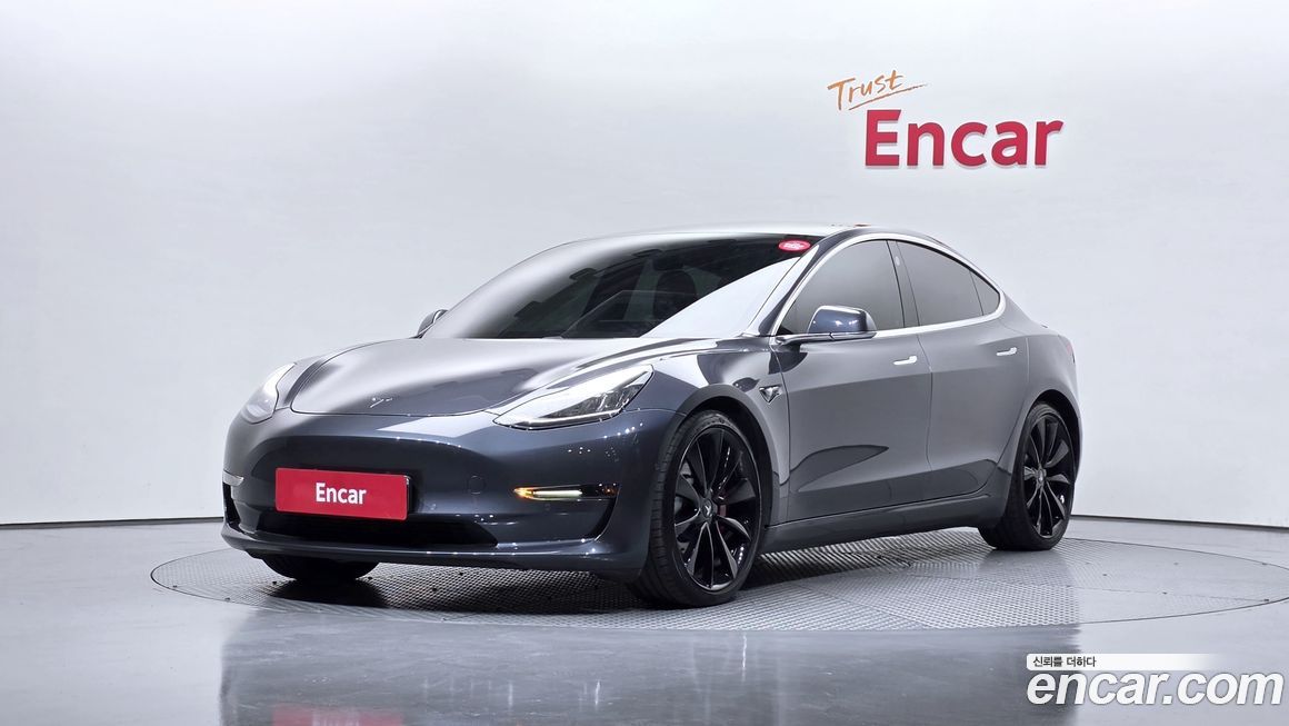 Tesla Model 3 2020